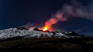 ea087aa22b21aa9790952e5a030512f0_680x_01-mount-etna-dj0jm0.adapt.1900.1